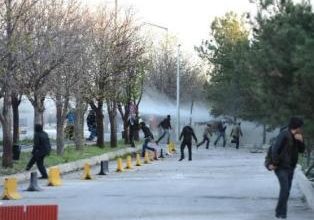 duye odtu destegine polis saldirisi