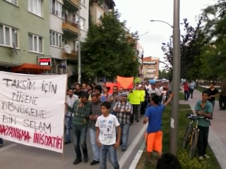 gemlik gencliginden taksim eylemi2