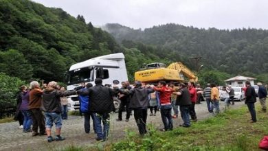 İş makineleri halk tarafından yine durduruldu