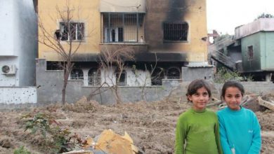 olmaz denilen kaya parcasina tutunmak