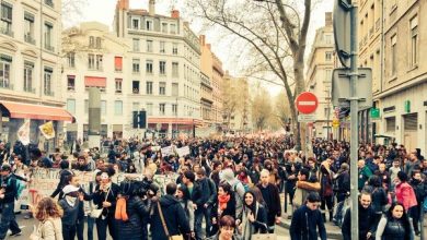 Fransada yüzbinler yeni çalışma yasasını protesto etti