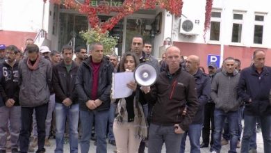 Dersimde belediye işçileri kayyumları protesto etti