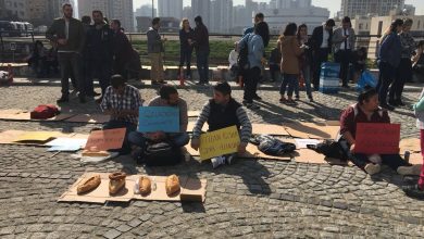 ataşehir belediyesi önünde işçiler eylemlerinin 2 gününde